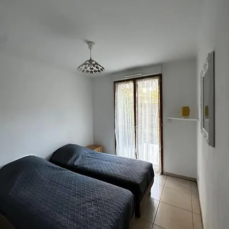 Lägenhet En Centre-ville En Rez-de-jardin Cavalaire-sur-Mer